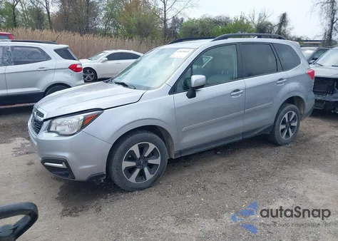 2017 Subaru Forester 2.5I Premium z USA, uszkodzony, nr VIN JF2SJAEC2HH402776